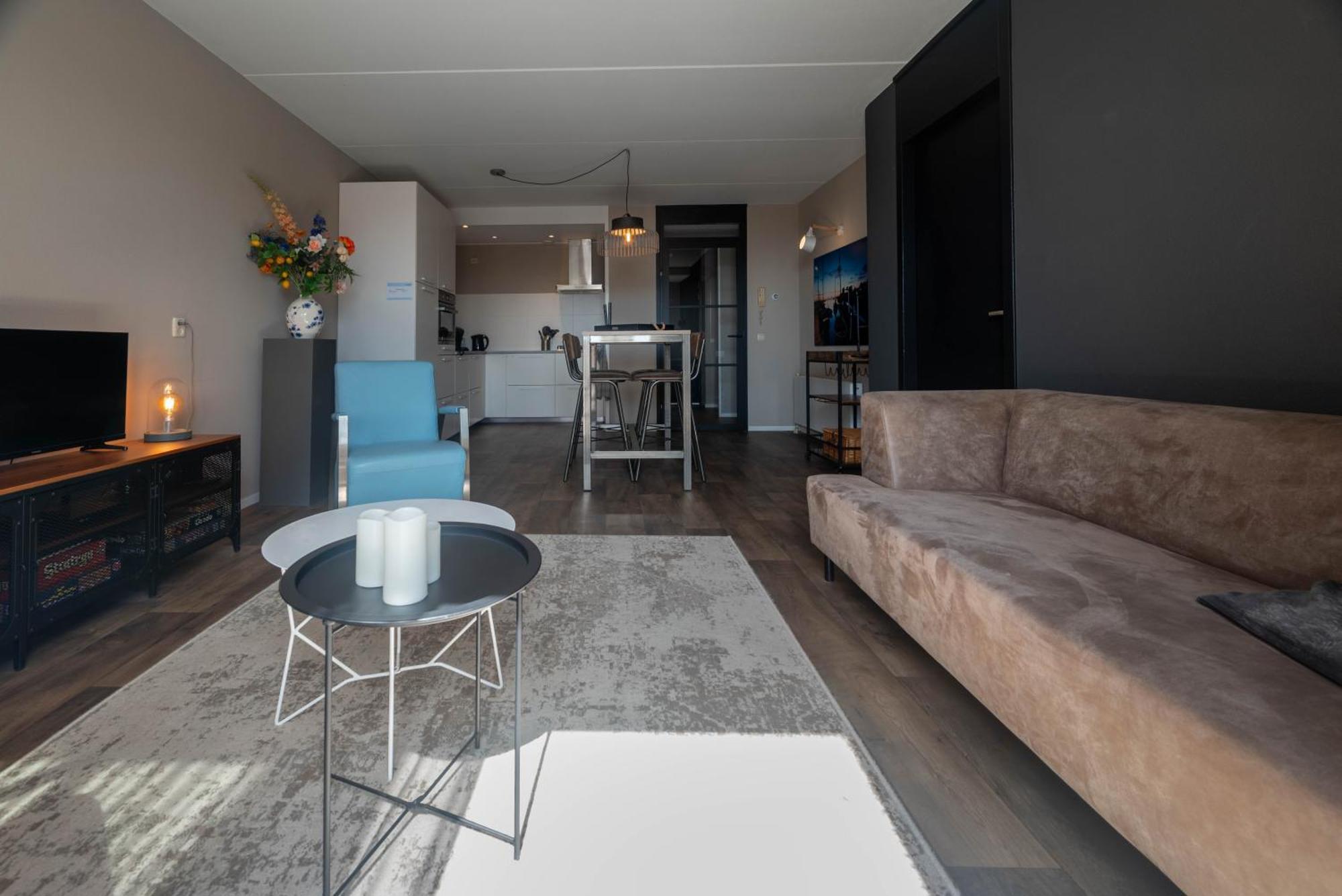 Zuiderzeestate 35, Prachtig Appartement Aan Het Ijsselmeer Makkum Esterno foto