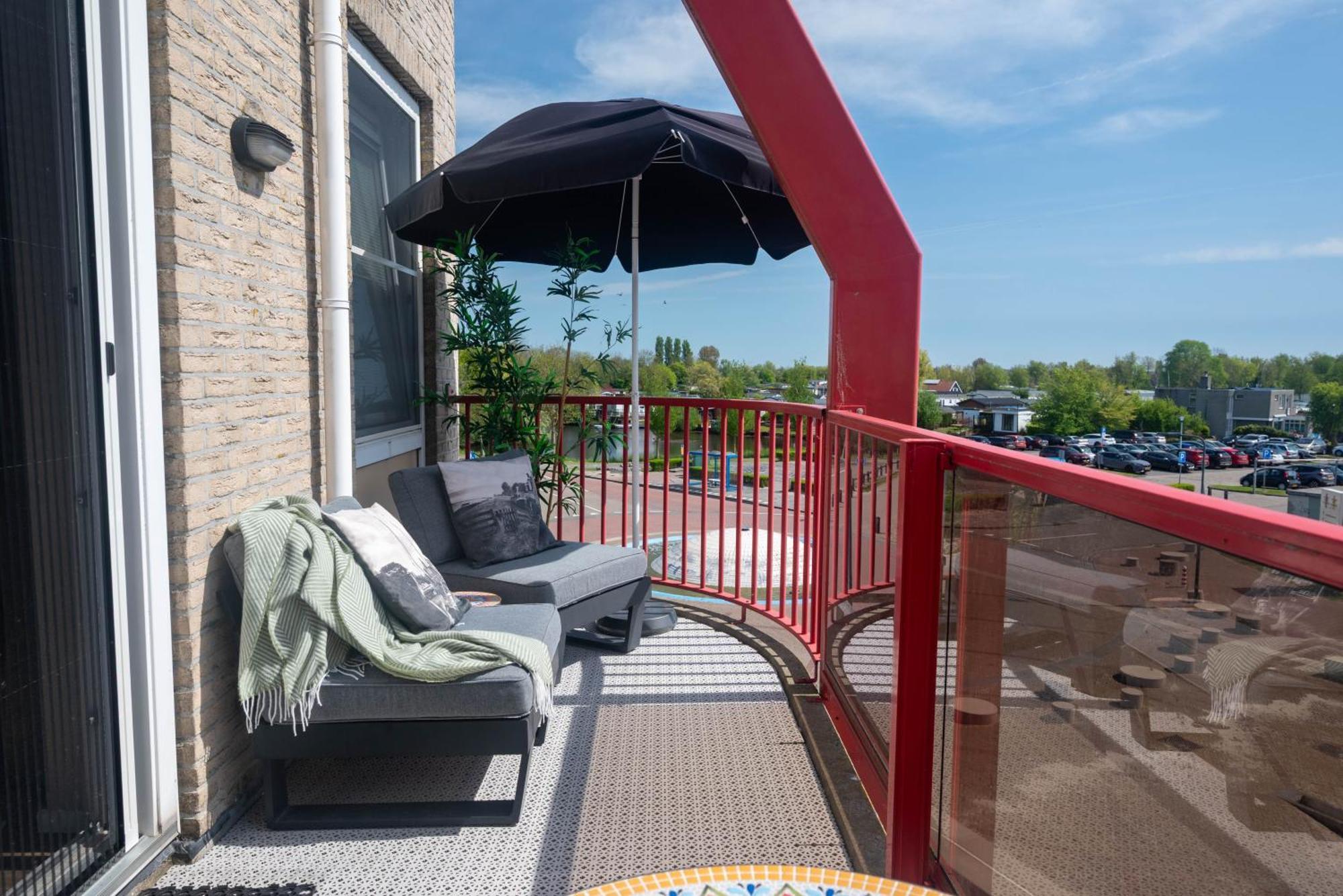 Zuiderzeestate 35, Prachtig Appartement Aan Het Ijsselmeer Makkum Esterno foto