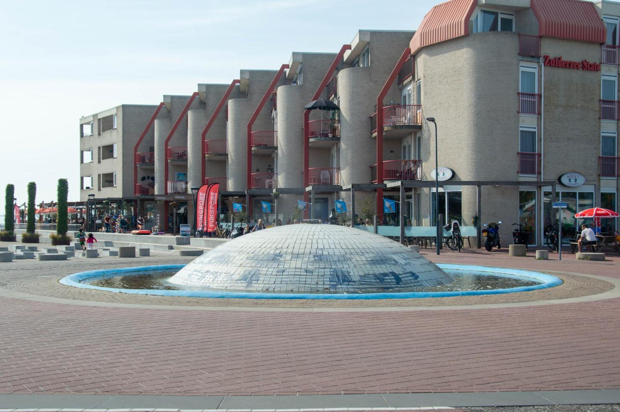 Zuiderzeestate 35, Prachtig Appartement Aan Het Ijsselmeer Makkum Esterno foto